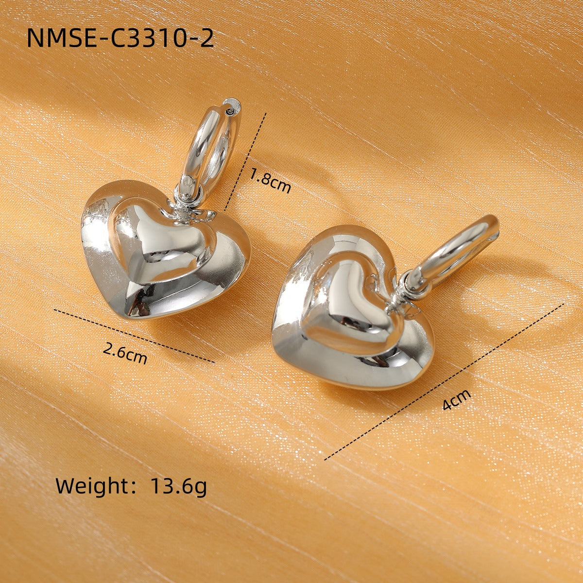 Aretes de Acero de Titanio en Forma de Corazón a la Moda para Mujer con Chapado al Vacío de Oro de 18K, Postes Hipoalergénicos de Acero Inoxidable