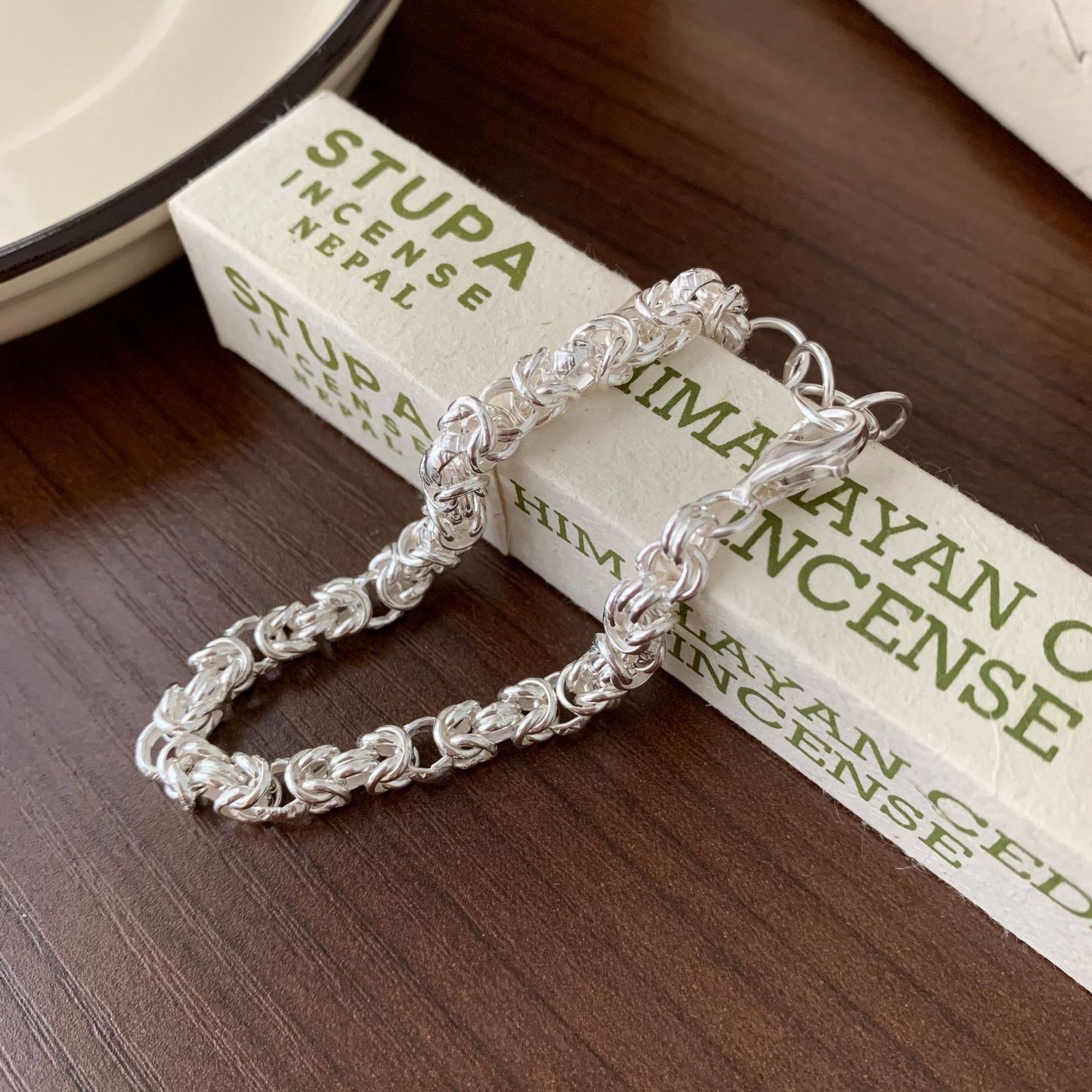Bracciale in Argento Sterling 925 Intrecciato a Mano Geometrico Minimalista con Perline Quadrate Smussate