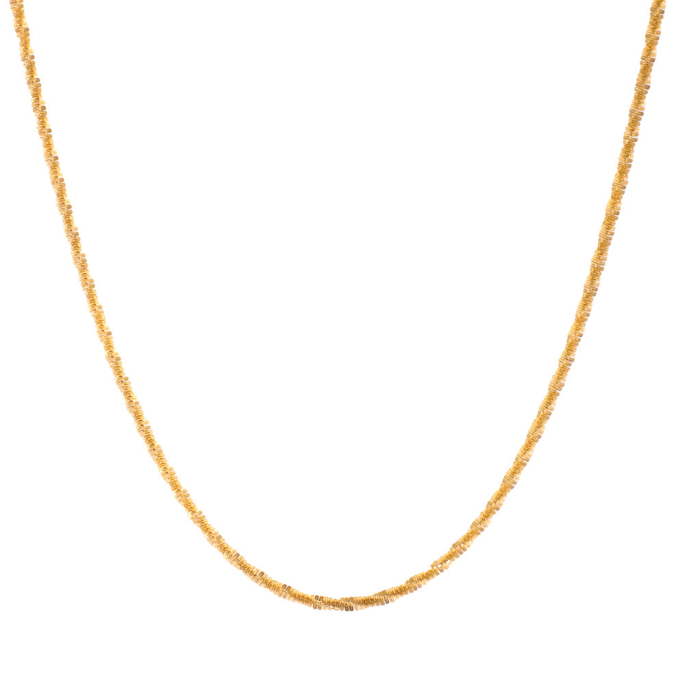 Collana con pendente geometrico minimalista da donna con design a intaglio, catena in acciaio inossidabile e finitura placcata sottovuoto in oro 18 carati
