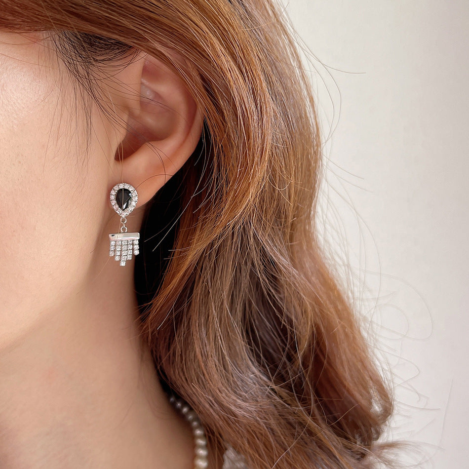 Pendientes de plata de ley 925 minimalistas con forma de estrella y circonitas negras