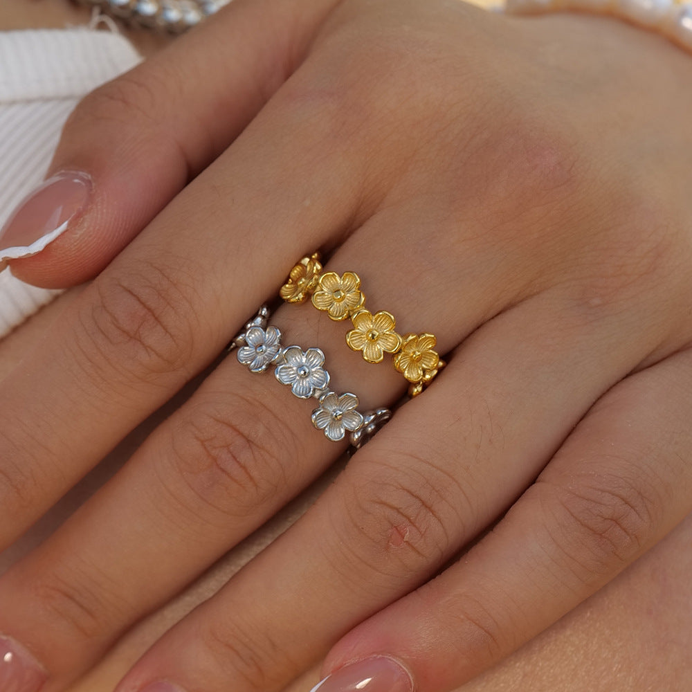 Anello a C a fiore da donna in acciaio inossidabile placcato oro 18K di tendenza