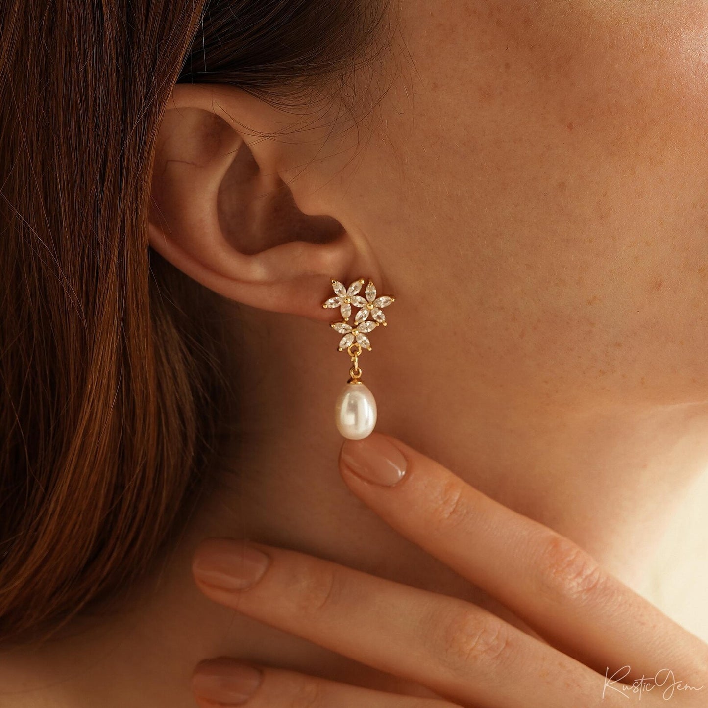 Luxury Elegant Geometric Alloy Rhinestone Inlay Earrings for Women