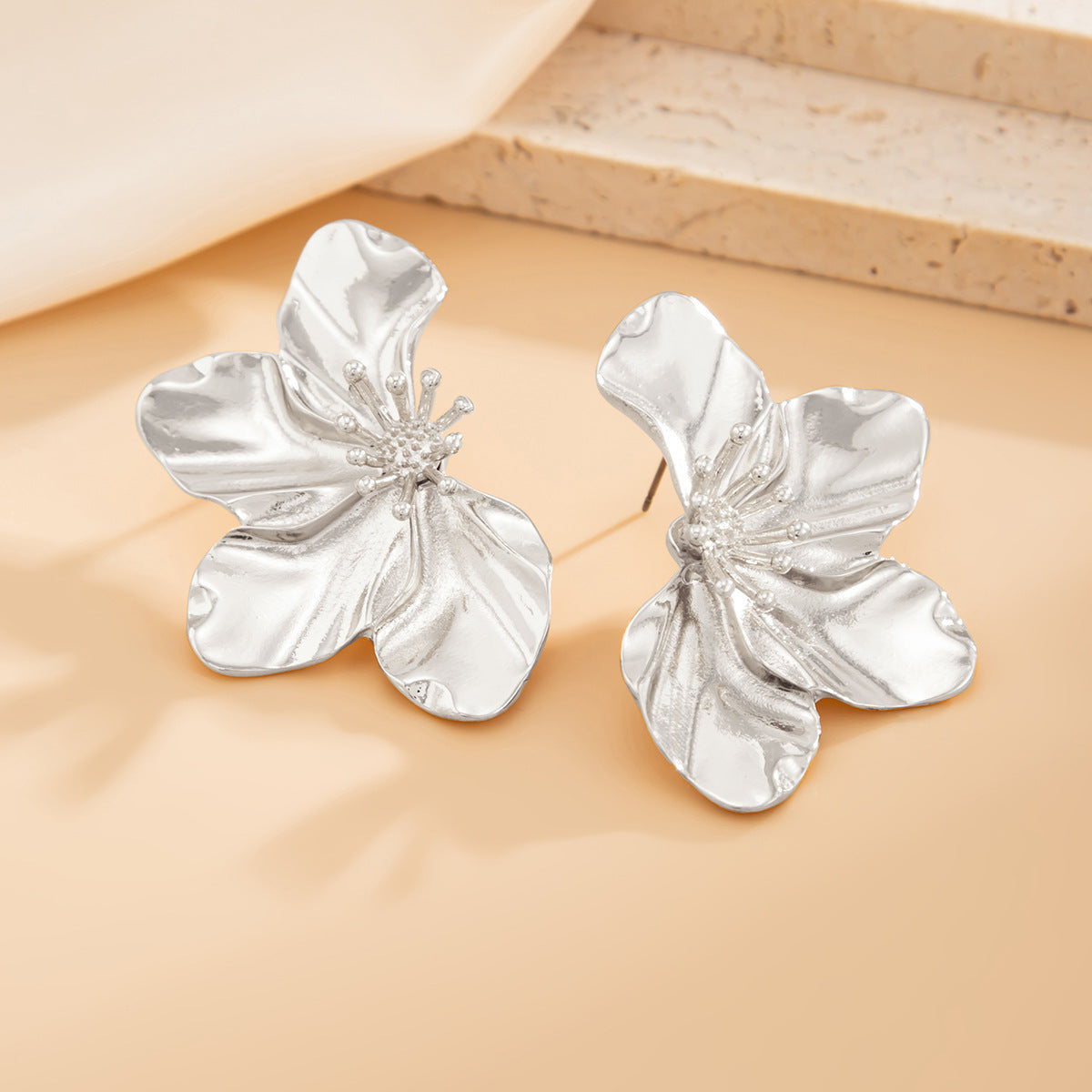 Sweet Punk Heart Floral Alloy Plated Earrings for Women