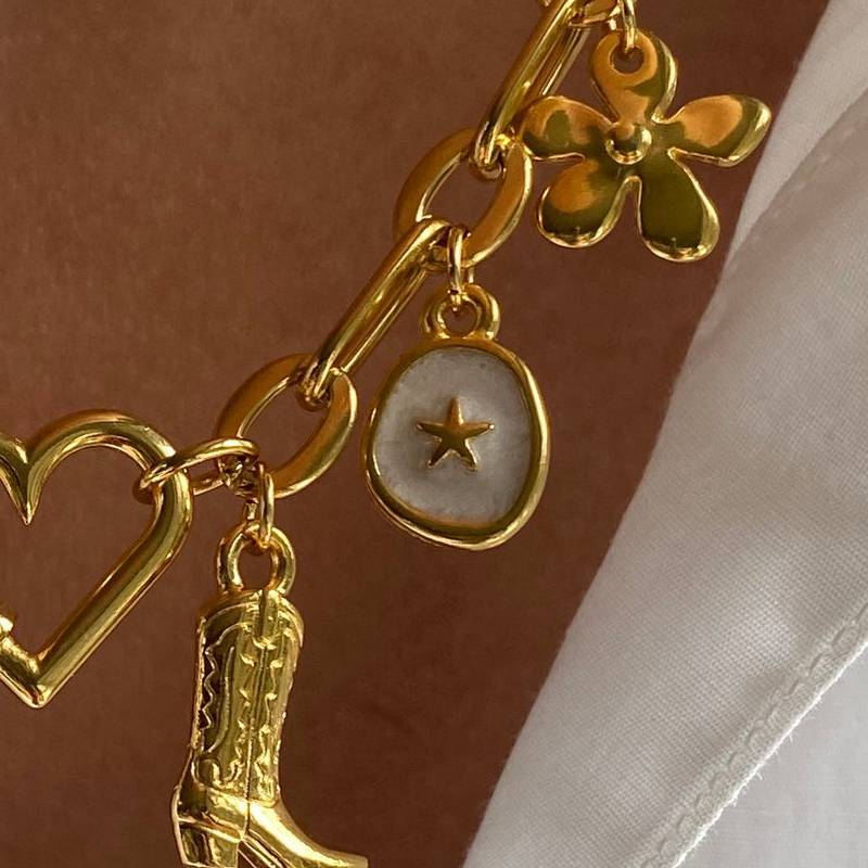 Minimalist 18K Gold Plated Stainless Steel Heart Star Charm Bar with Cable Chain