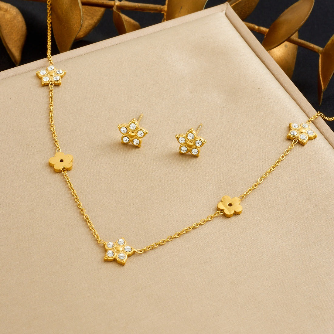 Minimalist Gold Plated Stainless Steel Star and Flower Rhinestone Jewelry Set for Women