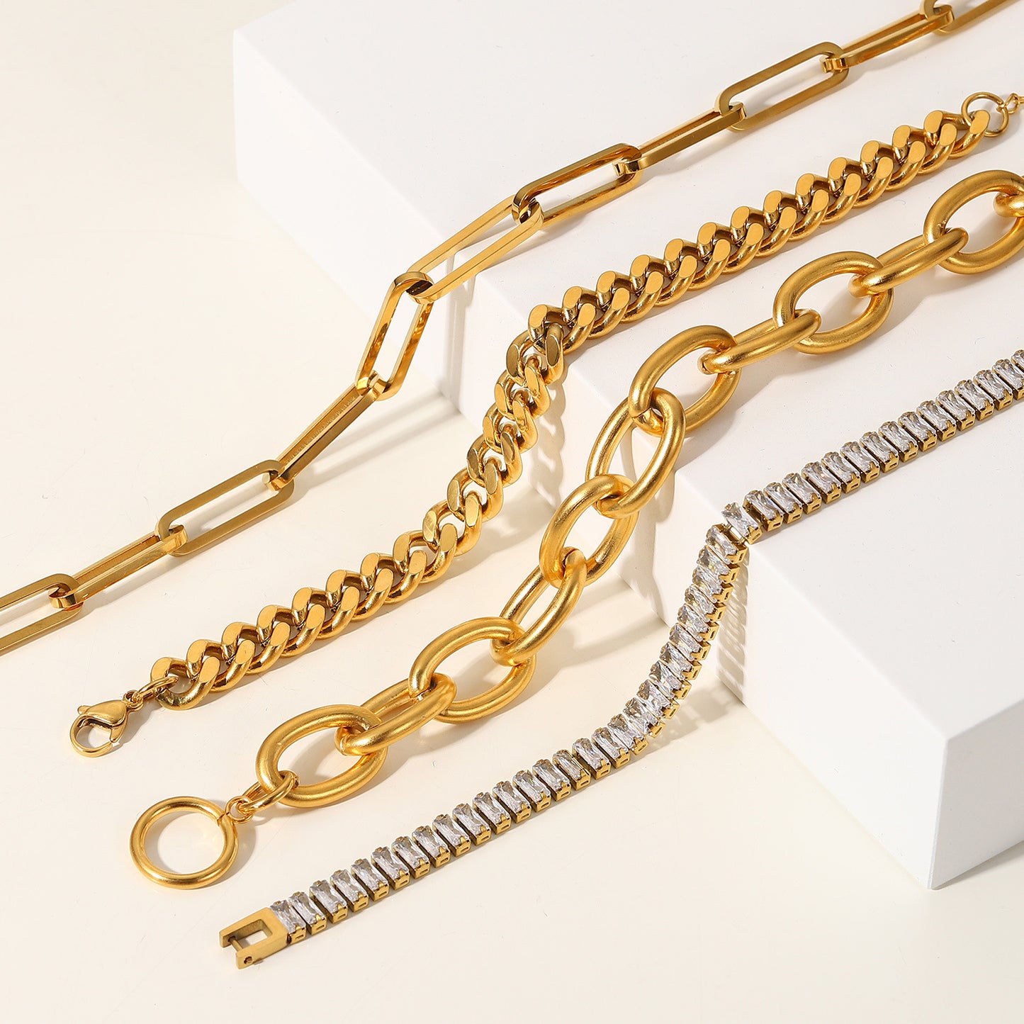 Fashion 18K Gold Plated Stainless Steel Cuban Link Bracelet with Geometric Cross Design for Women