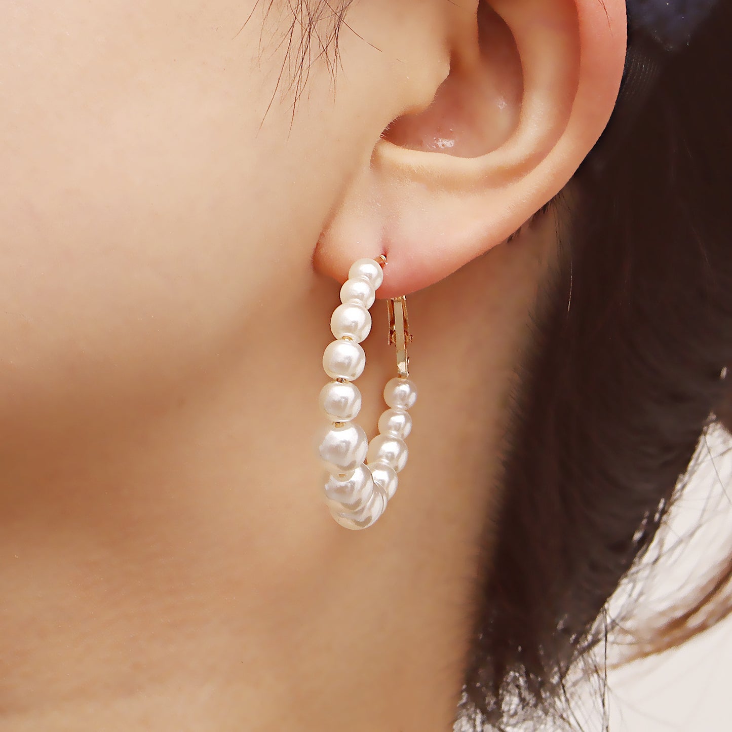 Minimalist C-Shaped Geometric Alloy Earrings with Baroque Pearl Accents for Women