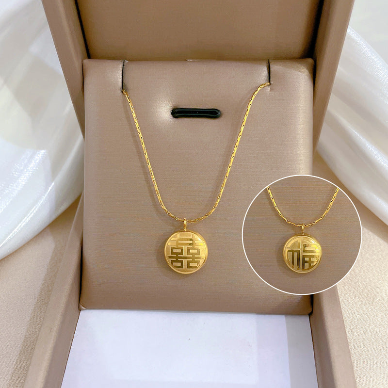Collar con colgante Fu Xi de doble cara de acero de titanio minimalista para mujer, con diseño geométrico y acabado chapado en oro