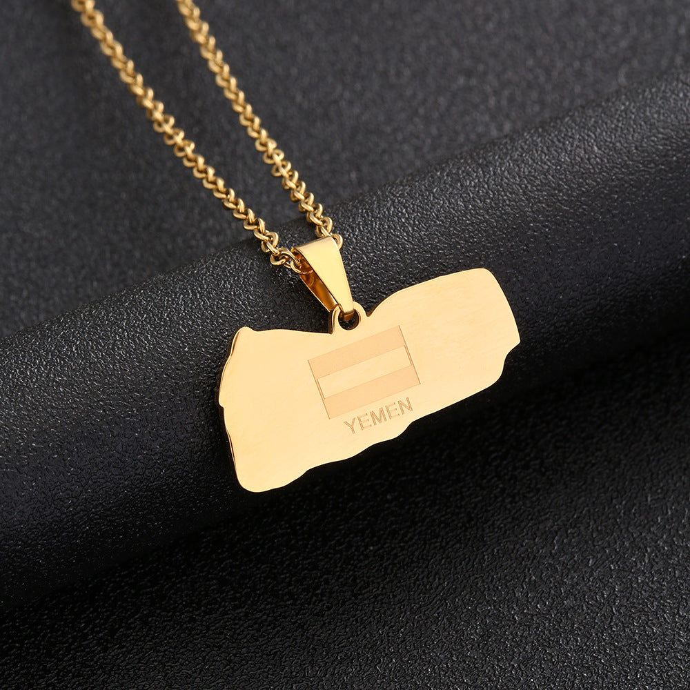 Collana Minimalista Geometrica con Ciondolo in Acciaio Inossidabile con Charm in Acciaio al Titanio e Finitura Placcata per Uomo e Donna Stile Casual