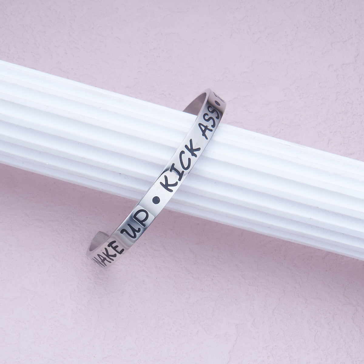 Pulsera ajustable de acero inoxidable con forma de C y diseño de letras, joyería plateada para mujer