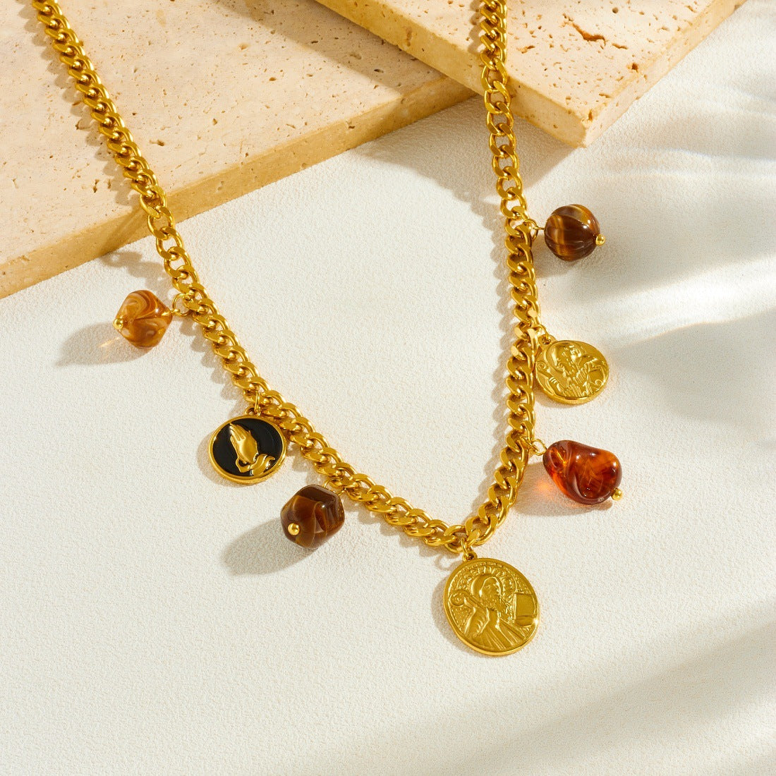 Vintage Gold Plated Round Geometric Drip Oil Resin Pendant Stainless Steel Serpentine Chain Necklace Set