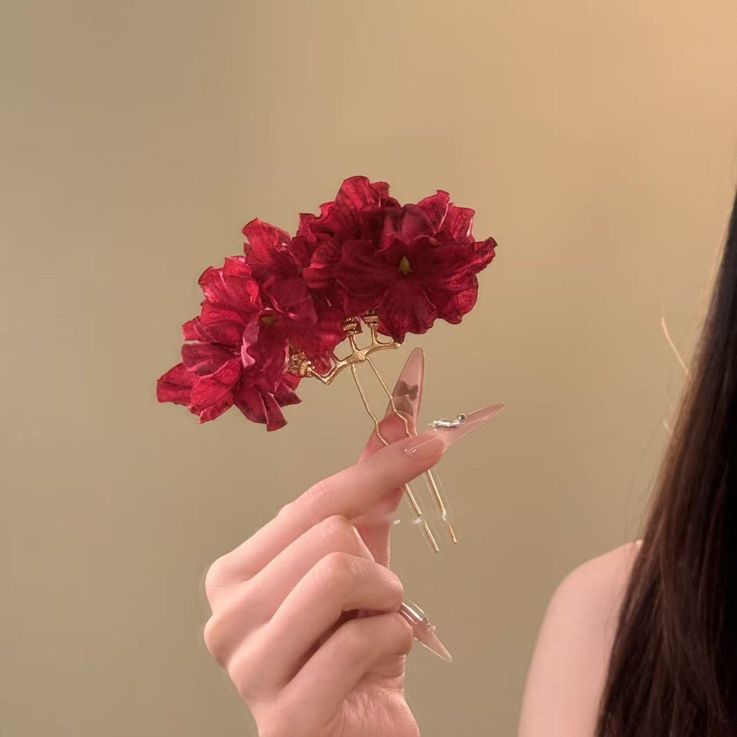 Handmade Fabric Floral Hairpin for Women with Elegant Vintage Style and Minimalist Design, Lightweight Luxe Hair Accessory