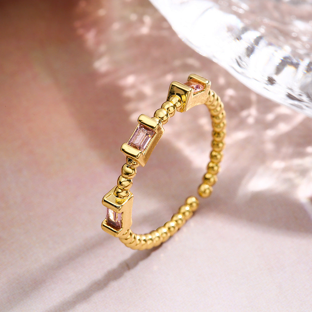 Anello Aperto Geometrico Minimalista da Donna in Ottone Placcato Oro Vero con Intarsio di Zirconi