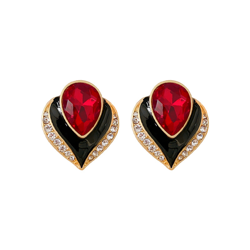 Orecchini da donna vintage in lega a forma di cuore con intarsi in strass e finitura smaltata
