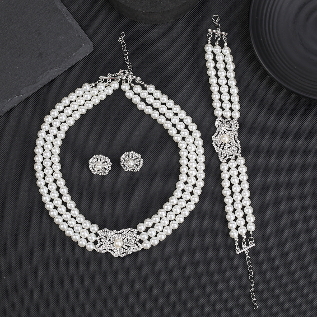 Floral Pearl Necklace Set with Rhinestone Accents for Women Including Necklace Bracelet and Earrings
