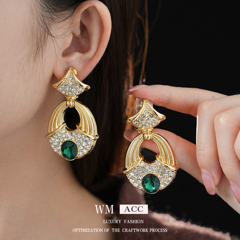 Vintage Chic Ginkgo Leaf Shaped Alloy Earrings with Rhinestone Inlay for Women, Lightweight Luxury Hoop-Style Ear Clips