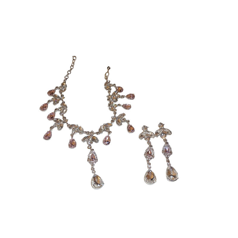 Set di collana e orecchini con pendente a goccia di strass scintillanti da donna, con catenina placcata in lega, elegante gioiello alla moda lunghezza clavicola