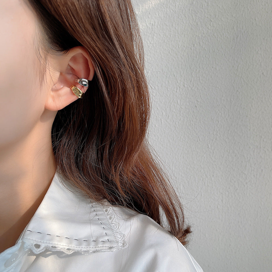 Aretes de clip de plata con cara irregular minimalista para mujer de plata de ley S925 chapados en oro