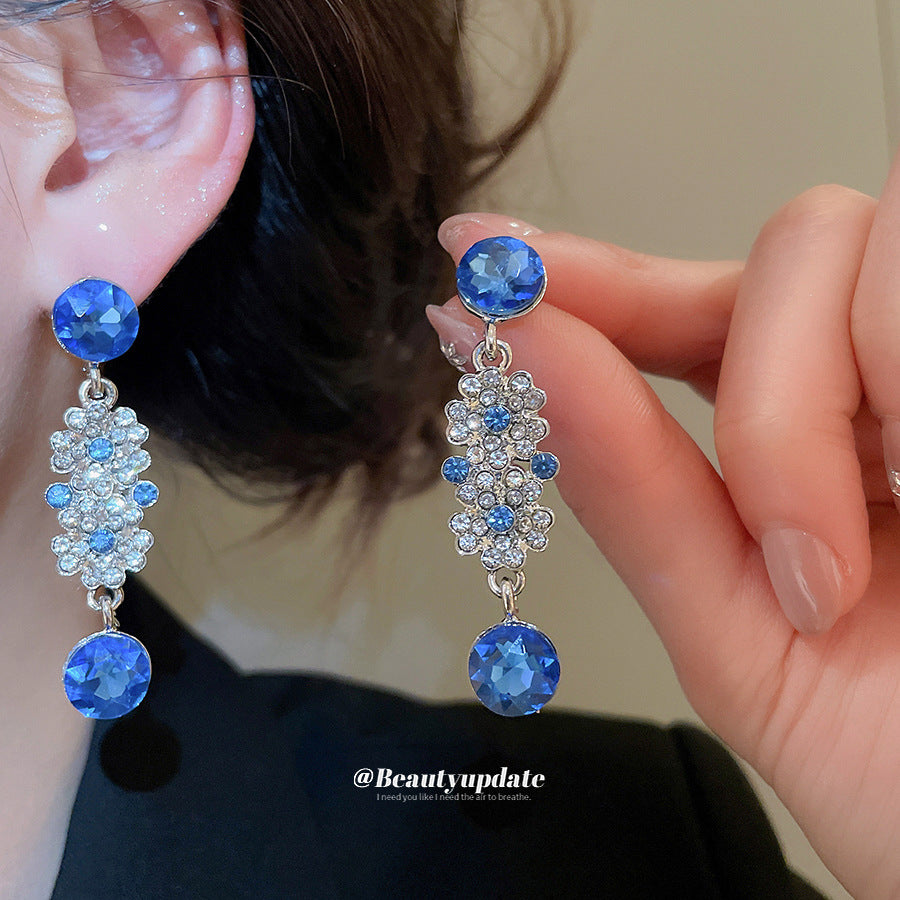 Set di collana e orecchini pendenti rotondi floreali con strass in lega in stile vintage per donna
