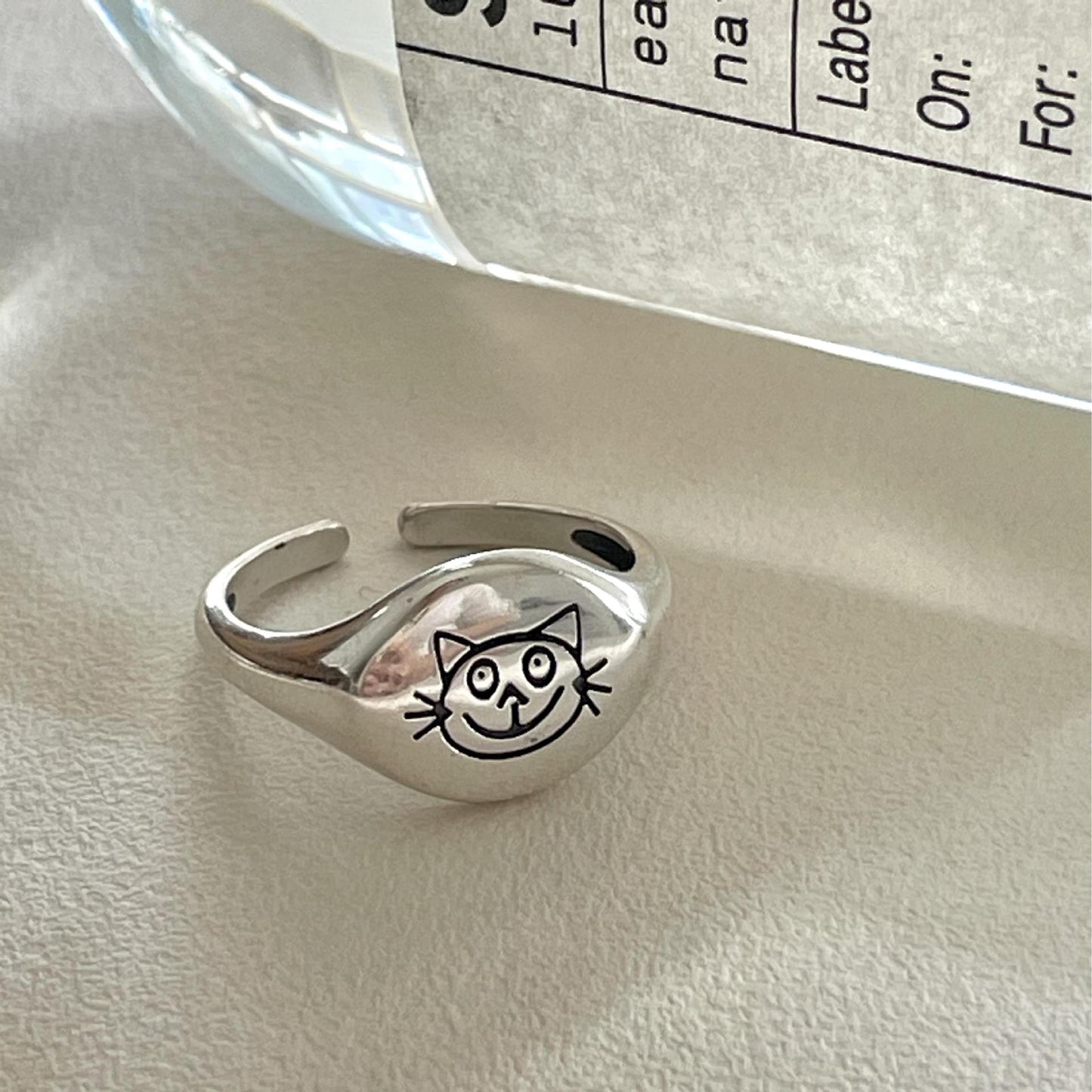Anillo Minimalista de Gato Geométrico Dulce Plata de Ley 925 Acabado Mate Joyería para Mujer