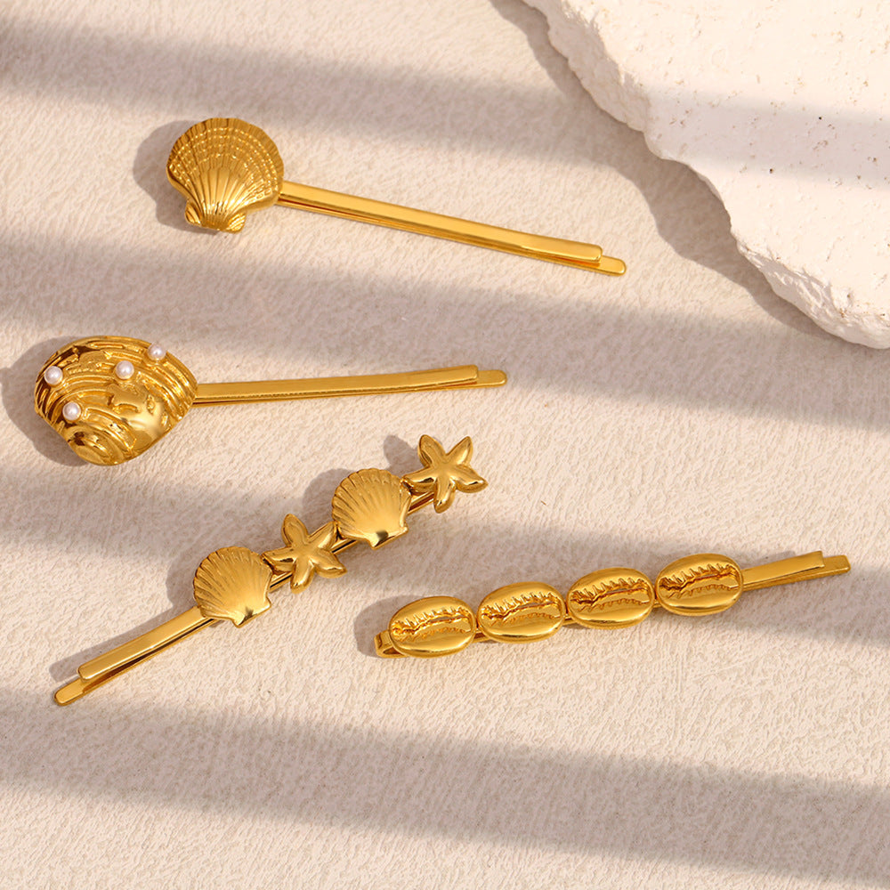 Vintage French-Inspired Heart and Seashell Hair Clip for Women Made of Stainless Steel with 18K Gold Plating