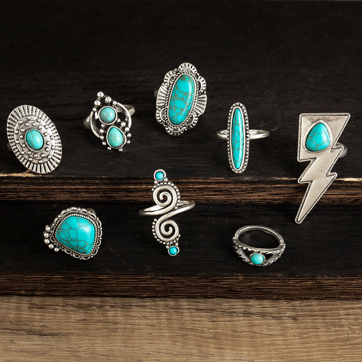 Anello da donna in lega in stile bohémien vintage e minimalista con finitura placcata e design irregolare