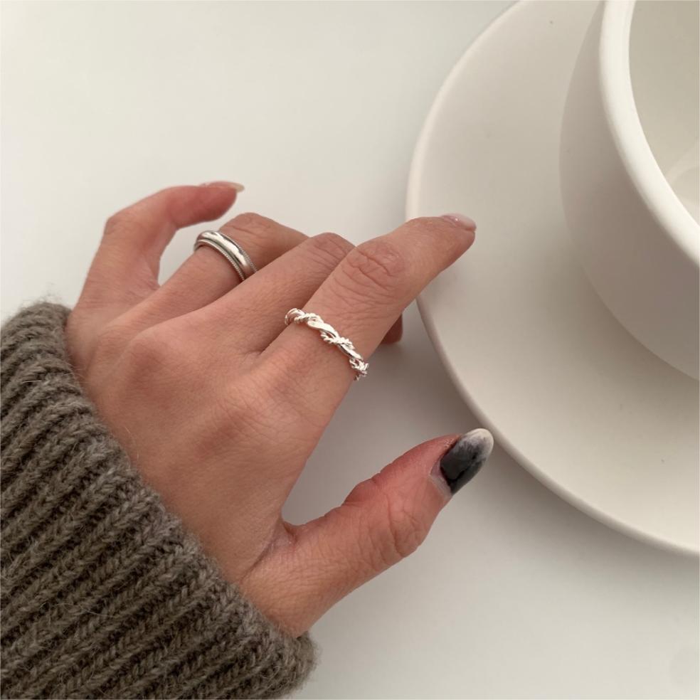 Anello Nodo a Cuore Minimalista in Argento Sterling 925 Placcato per Donna