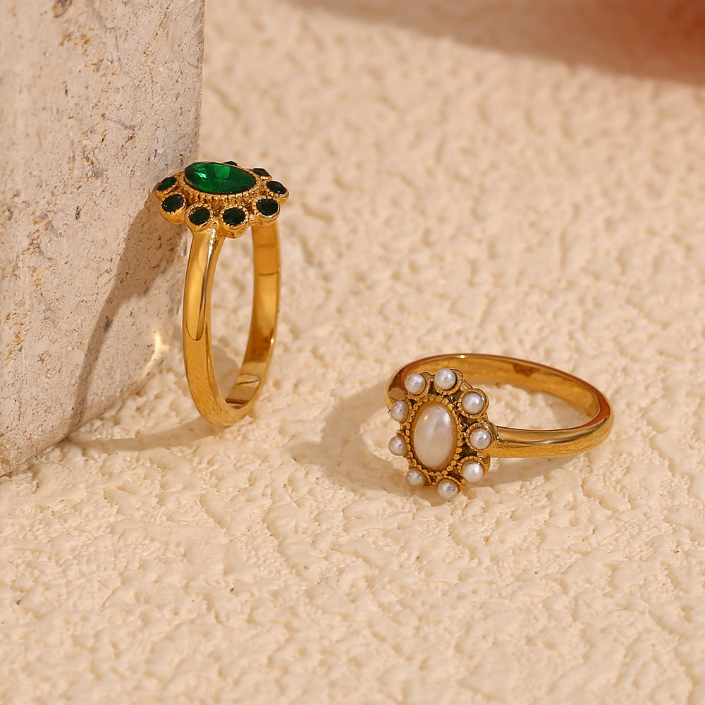 Fashionable Vintage-Inspired Geometric Stainless Steel Ring with 18K Gold Plating and Full Rhinestone Accents for Women