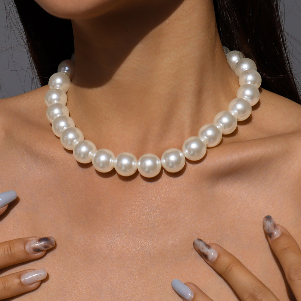 Gargantilla geométrica de perlas dulce y atrevida para mujer con acabado artesanal