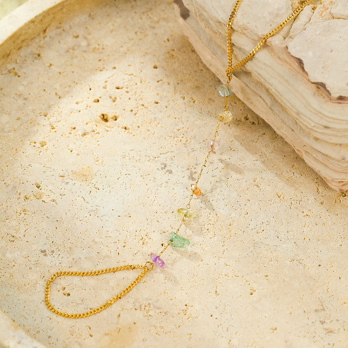 Set di bracciale e anello da donna vintage minimalista in acciaio inossidabile placcato con strass colorati