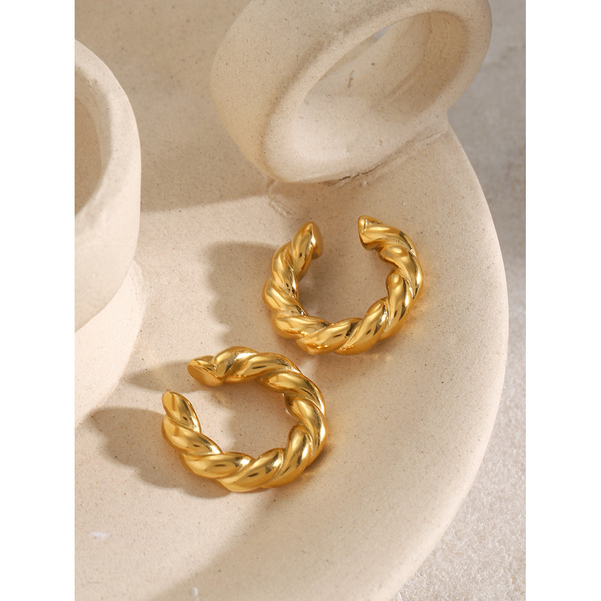18K Gold Plated Round Rope Chain Stainless Steel Ear Cuff