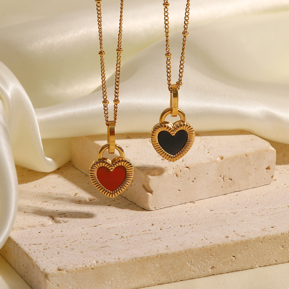 Retro Minimalist Double-Sided Heart Pendant Necklace for Women Stainless Steel with Plated Finish