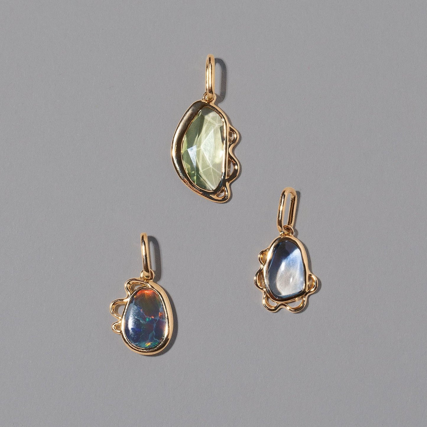 Vintage 18K Gold Plated PVD Titanium Steel Star Moon Geometric Cubic Zirconia Pendant Necklace Charm Bar for Unisex