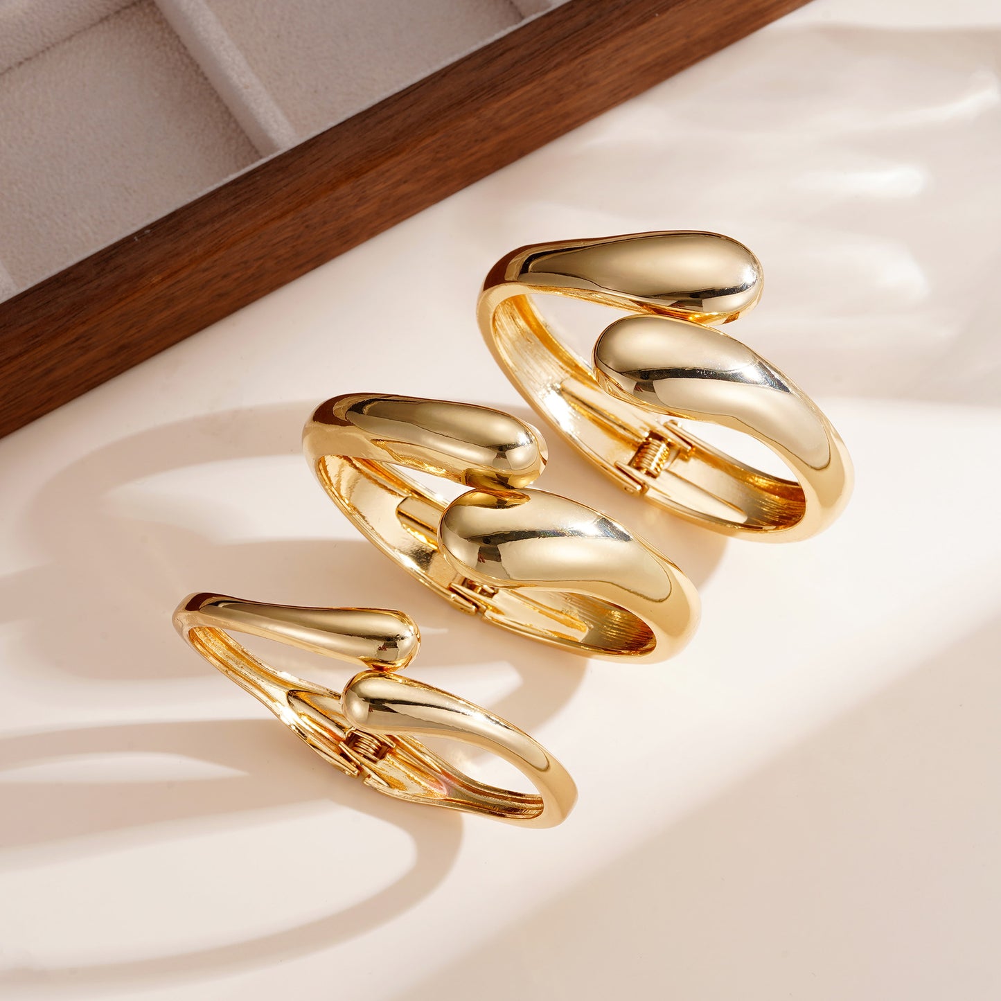 Geometric Adjustable Open Bangle Bracelet for Women in Zinc Alloy with Plated Finish