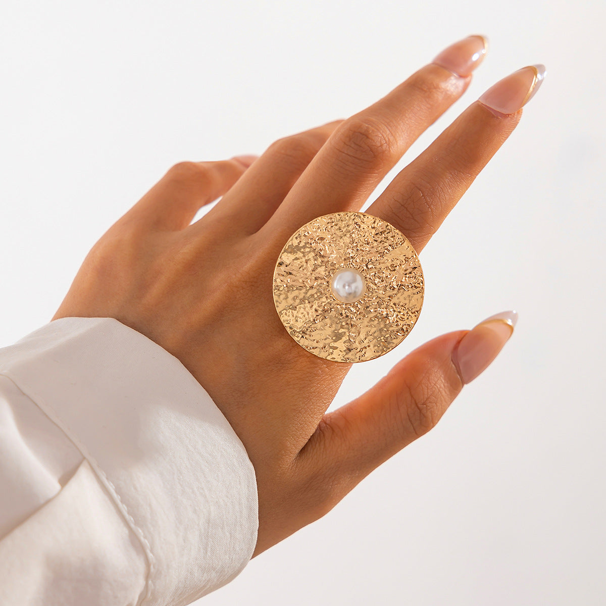 Anello aperto in lega minimalista a forma di girasole da donna con perle finte e motivo a foglia