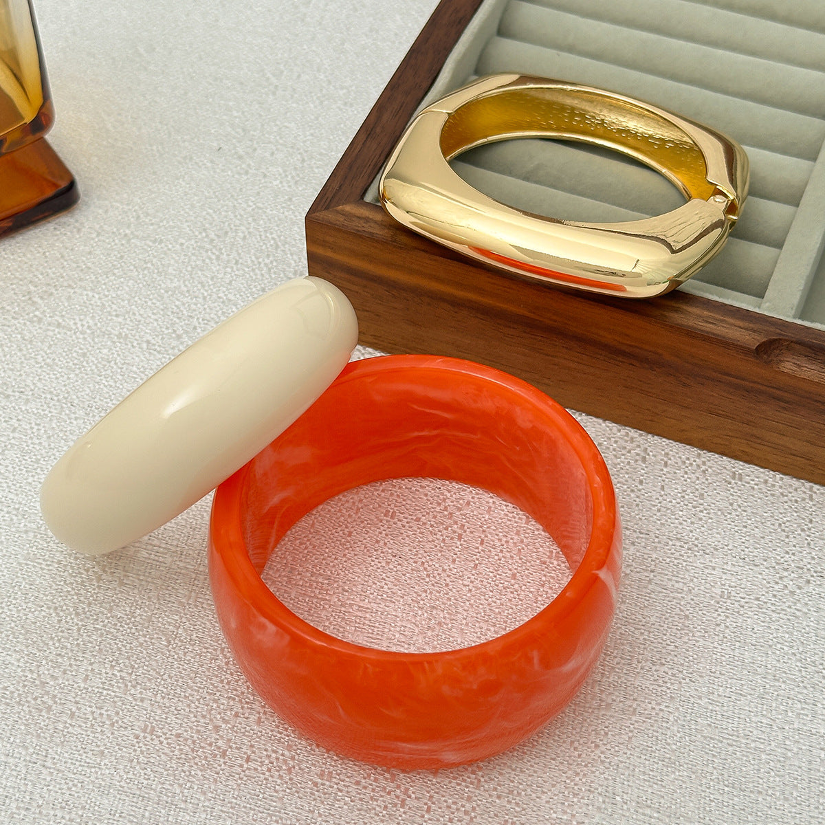 Vintage Gradient Round Geometric Resin Cuff Bracelet