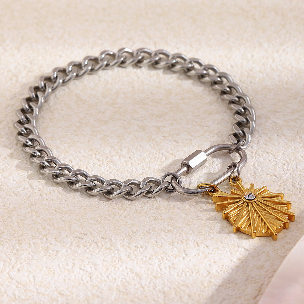 Elegant Geometric 18K Gold Plated Stainless Steel Starlight Pendant Bracelet for Women