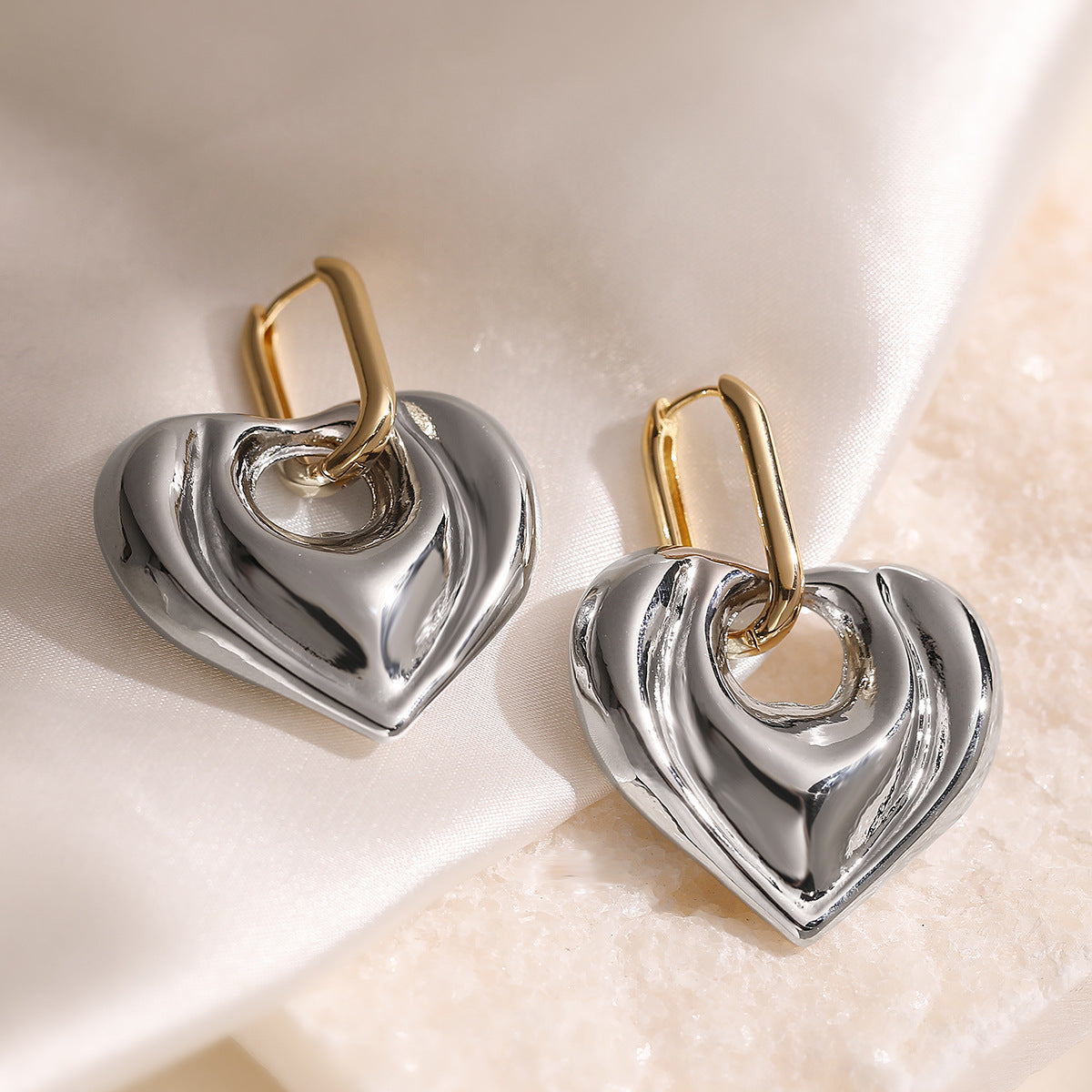Minimalist 18K Gold Plated Brass Geometric Heart Earrings for Women
