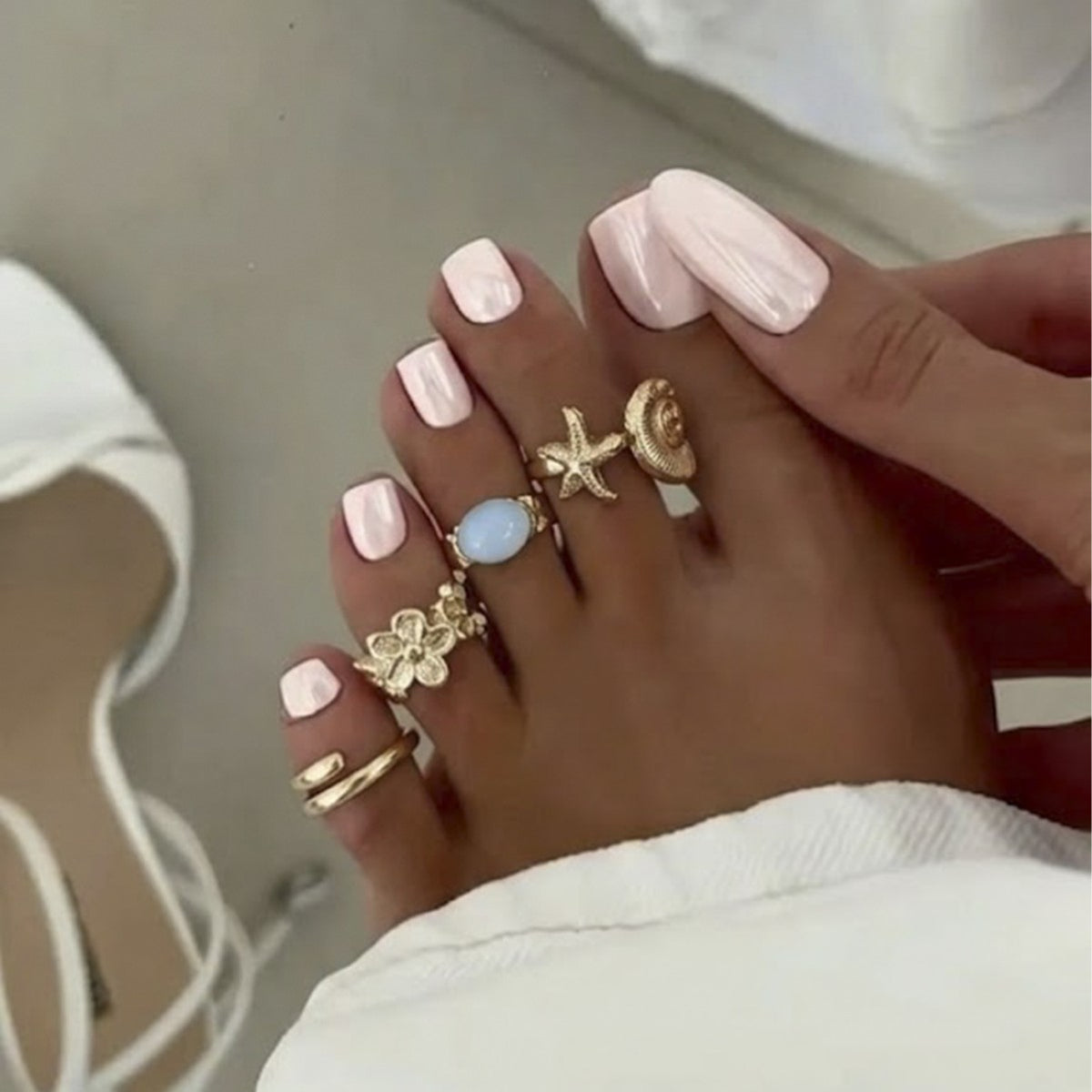 Sweet Floral Conch Zinc Alloy Acrylic Inlay Toe Ring for Women