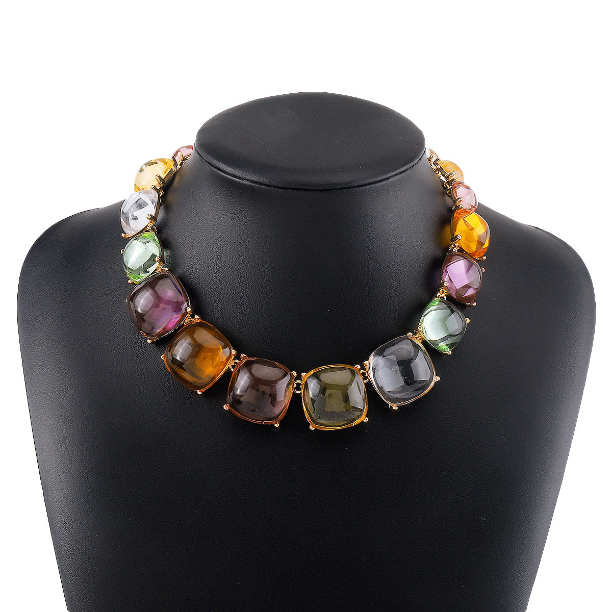 Conjunto de gargantilla geométrica acrílica dulce y atrevida con pendientes a juego para mujer