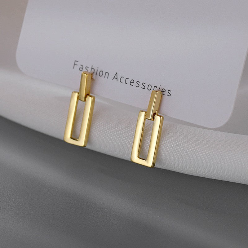 Orecchini a perno geometrici minimalisti in metallo con finitura placcata da donna, gioielli per l'orecchio lussuosi, alla moda e versatili per tutti i giorni