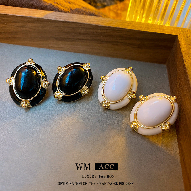Vintage French-Style Oval Acrylic Stud Earrings with Enamel Finish for Women