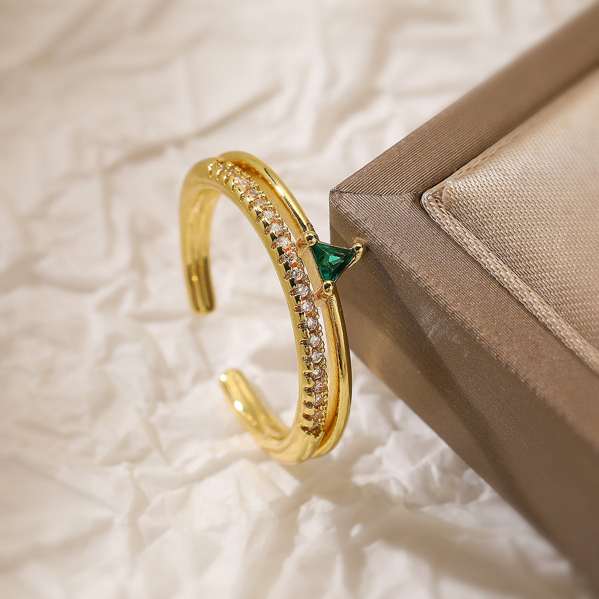 Minimalist Fashion Copper Ring with 18K Gold Plating and Zircon Inlay for Women, Irregular Open Band Design