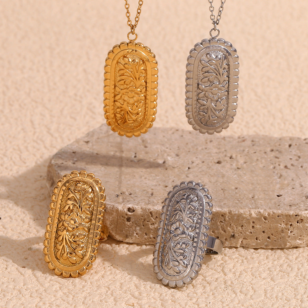 Vintage-Style Oval Embossed Necklace for Women with Stainless Steel Chain and Titanium Steel Pendant, Electroplated with 18K Gold