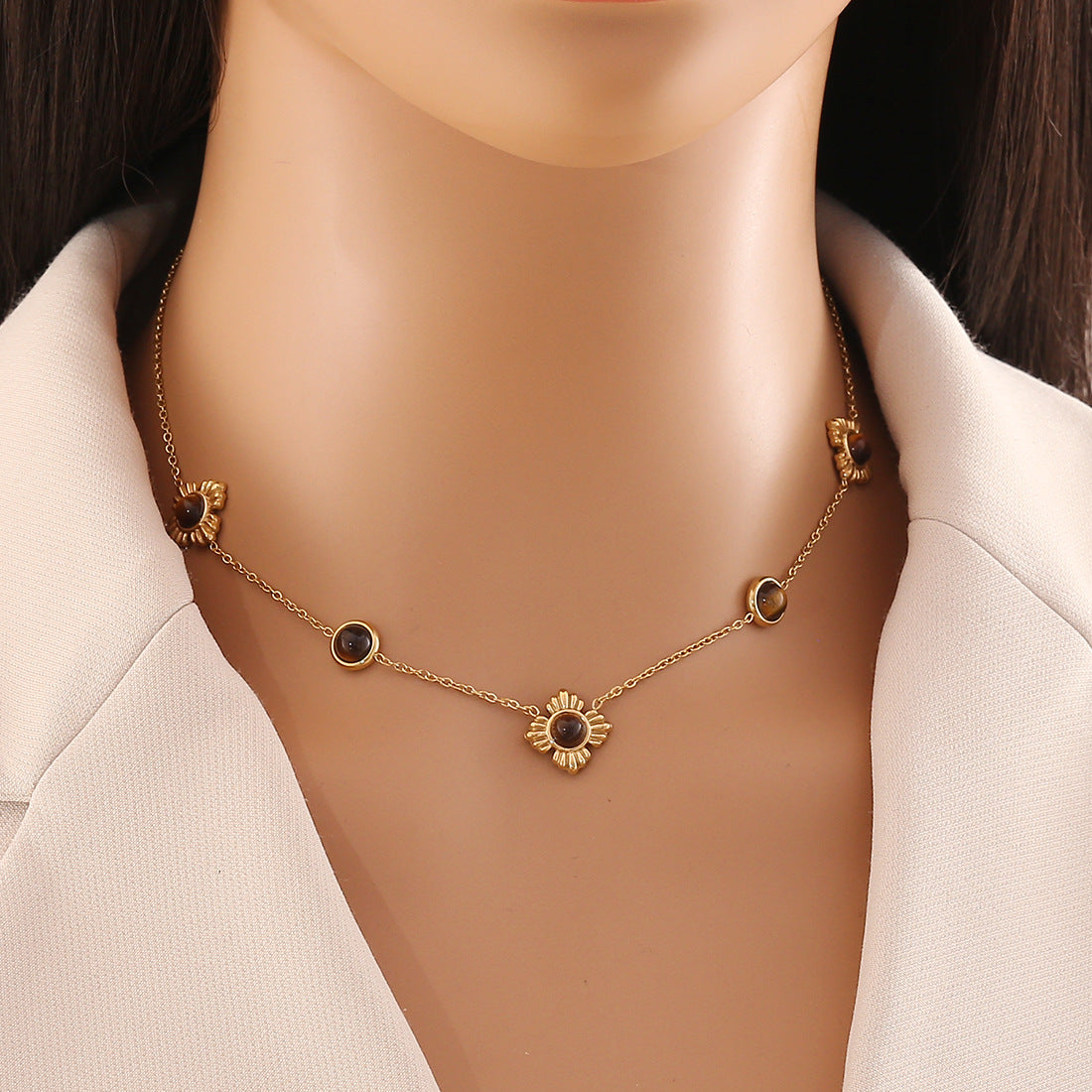 Minimalist Geometric Stainless Steel Necklace Set with Plated Finish for Women O-Chain Design