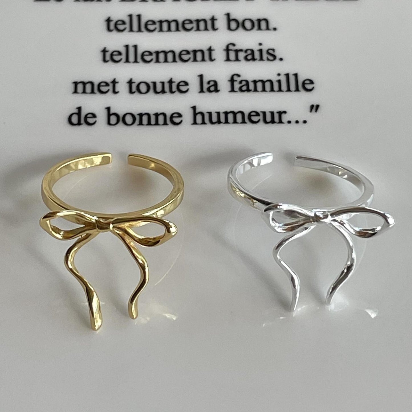 Anello da Donna Minimalista con Fiocco in Argento Sterling 925