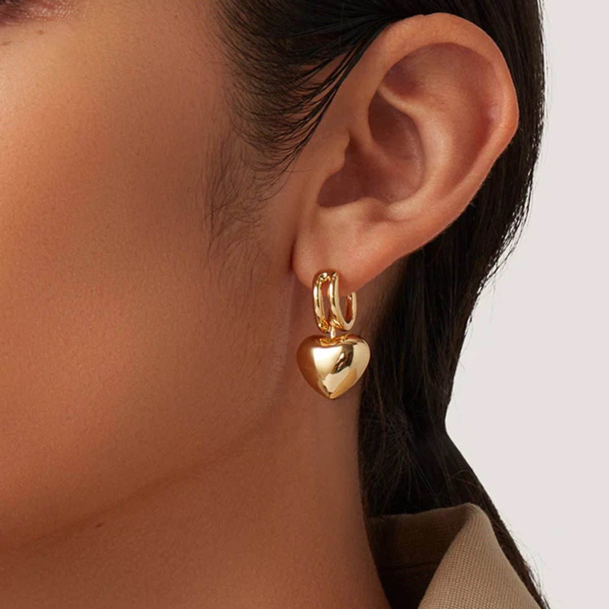 Orecchini scorrevoli a forma di cuore in acciaio inossidabile placcato oro 18K da donna
