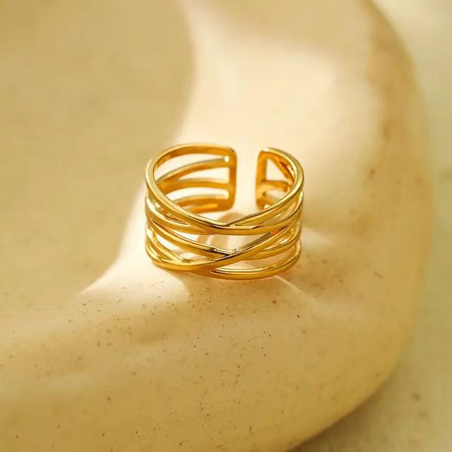 Anello Aperto Geometrico Minimalista da Donna in Acciaio Inossidabile, Placcato Oro 18K, Ipoallergenico e Resistente allo Sbiadimento