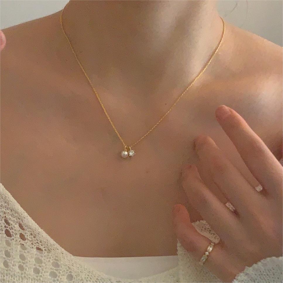 Minimalist Geometric Pendant Necklace in 925 Sterling Silver with Zircon and Pearl Accents