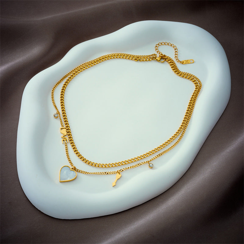 Collar Minimalista de Acero de Titanio con Doble Capa y Corazón, con Acabado Chapado